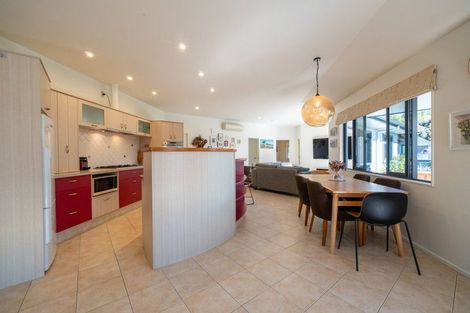 Photo of property in 17 Napier Street, Jervoistown, Napier, 4112