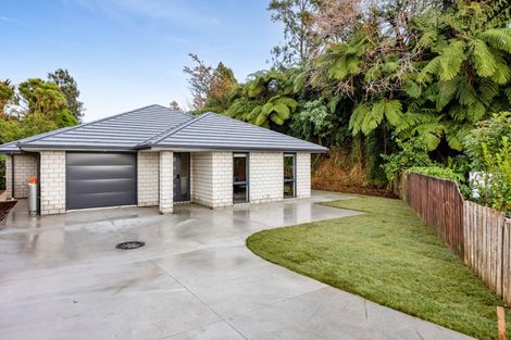 Photo of property in 10a Winstone Place, Highlands Park, New Plymouth, 4312