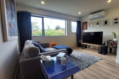 Photo of property in 8/10 Rimu Street, New Lynn, Auckland, 0600