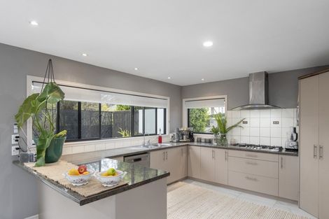 Photo of property in 43 Honeysuckle Lane, Ohauiti, Tauranga, 3112