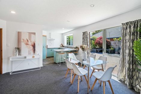 Photo of property in 10 Mull Place, Broomfield, Christchurch, 8042