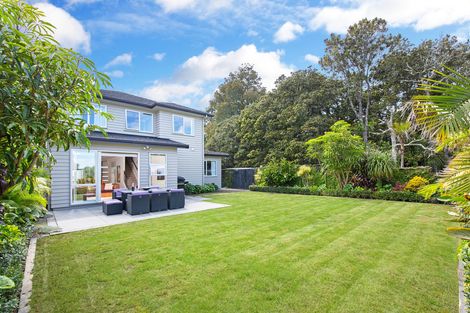 Photo of property in 11 Bellagio Way, Flat Bush, Auckland, 2019