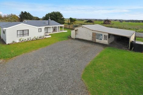 Photo of property in 143 Karioitahi Road, Waiuku, 2683
