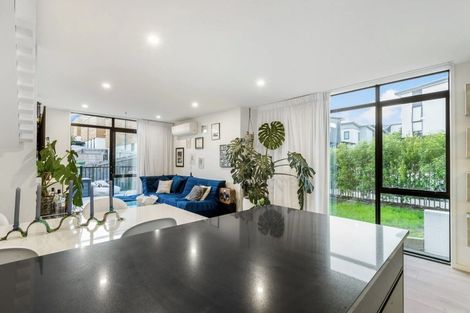 Photo of property in 7a Reg Pearce Way, Glen Innes, Auckland, 1072