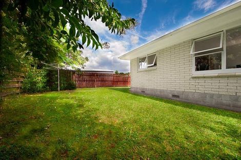 Photo of property in 42 Cheval Drive, Totara Vale, Auckland, 0629