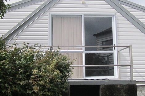 Photo of property in 11 Windy Ridge Road, Glenfield, Auckland, 0629