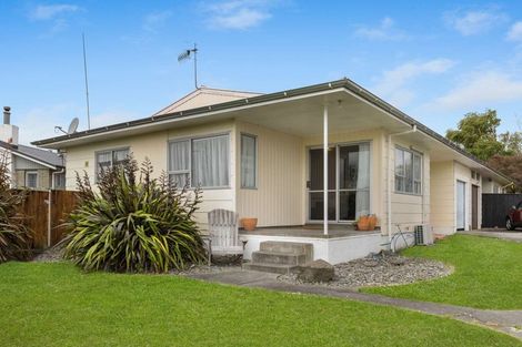 Photo of property in 44a Geraldine Crescent, Cloverlea, Palmerston North, 4412
