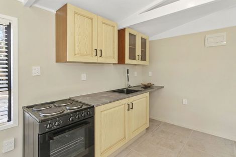 Photo of property in 19a Leaming Place, Clarks Beach, 2122