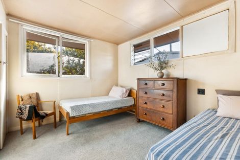 Photo of property in 30 Clutha Street, Alexandra, 9320