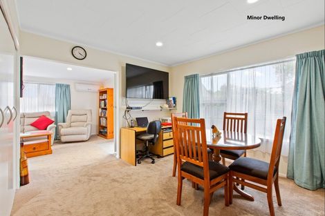 Photo of property in 20 Edgewater Grove, Orewa, 0931