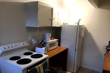 Photo of property in 10 Queens Drive, Kilbirnie, Wellington, 6022