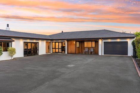 Photo of property in 215 Bay View Road, Saint Clair, Dunedin, 9012