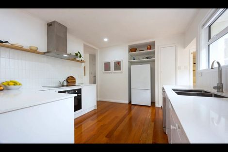 Photo of property in 76 Queenstown Road, Onehunga, Auckland, 1061