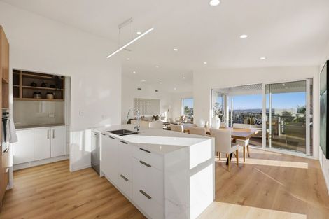 Photo of property in 50 Bleakhouse Road, Howick, Auckland, 2014