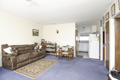Photo of property in 8d Seaforth Avenue, Milson, Palmerston North, 4414