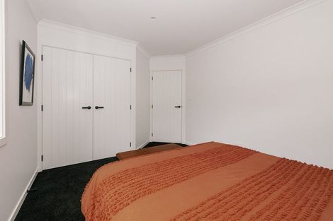 Photo of property in 22a La Lena Grove, Fitzherbert, Palmerston North, 4410