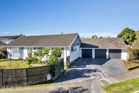 Photo of property in 12 Delaware Crescent, Russley, Christchurch, 8042