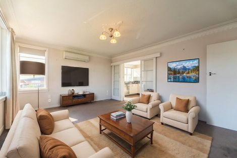 Photo of property in 25 Oxford Street, West End, Timaru, 7910