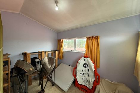 Photo of property in 4 Peach Tree Grove, Maungaraki, Lower Hutt, 5010