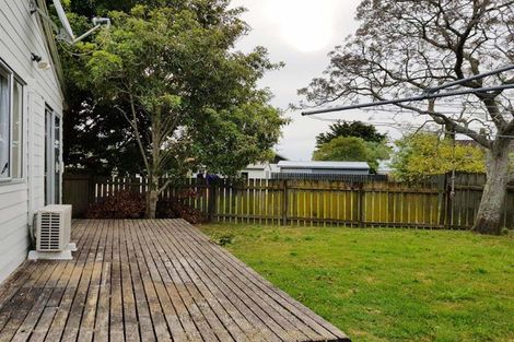 Photo of property in 32 Heathdale Crescent, Papakura, 2110