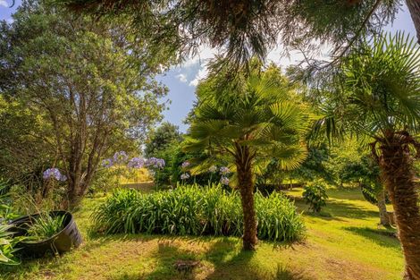 Photo of property in 16 Ohuka Place, Whitianga, 3510