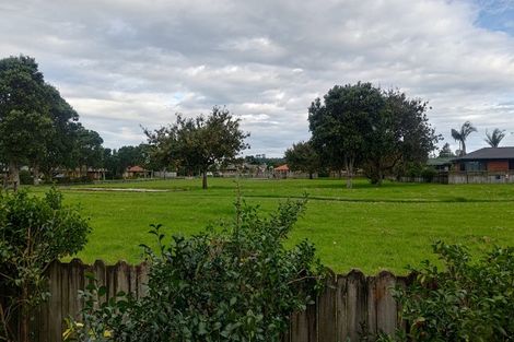 Photo of property in 8 Quartley Place, Huntington Park, Auckland, 2013