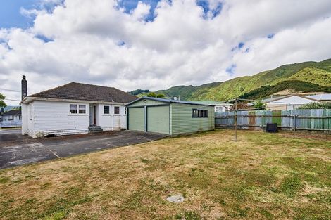 Photo of property in 57 Russell Road, Wainuiomata, Lower Hutt, 5014