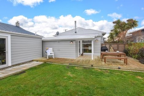 Photo of property in 110 Hargest Crescent, Saint Clair, Dunedin, 9012