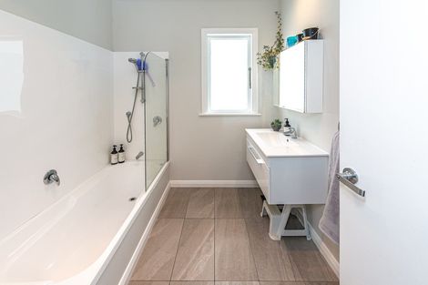 Photo of property in 53 Roberts Avenue, Aramoho, Whanganui, 4500