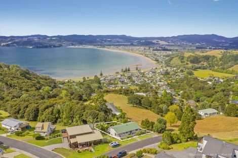 Photo of property in 10 Christa Court, Whitianga, 3510