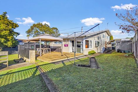 Photo of property in 1 Joanna Place, Deanwell, Hamilton, 3206