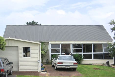 Photo of property in 24 Spencer Road, Pinehill, Auckland, 0632