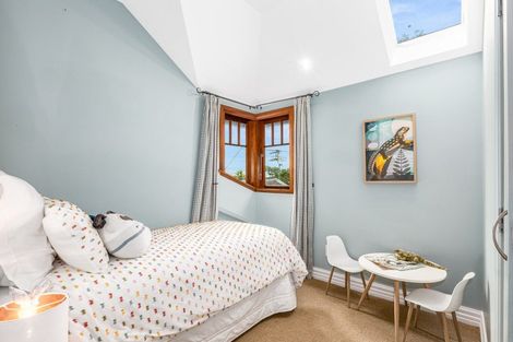 Photo of property in 335 Muritai Road, Eastbourne, Lower Hutt, 5013