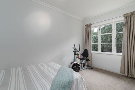 Photo of property in 17 Lansdowne Crescent, Lansdowne, Masterton, 5810