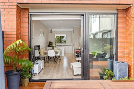 Photo of property in 14 Peihana Road, Hobsonville, Auckland, 0616