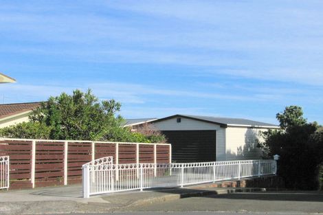 Photo of property in 15 Viscount Grove, Kelson, Lower Hutt, 5010