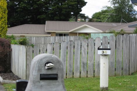 Photo of property in 32 The Glade North, Pukekohe, 2120