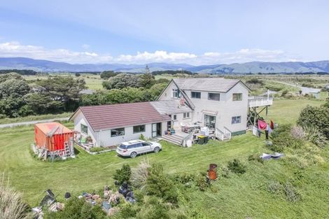Photo of property in 55 Kapiti Lane, Otaki Beach, Otaki, 5512