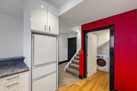 Photo of property in Whitmore Apartments, 1b/7 Stout Street, Wellington Central, Wellington, 6011
