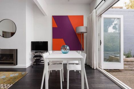 Photo of property in 76 Elizabeth Street, Mount Victoria, Wellington, 6011