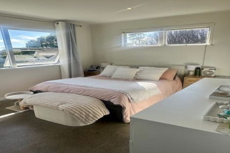 Photo of property in 4/133 Shakespeare Road, Milford, Auckland, 0620