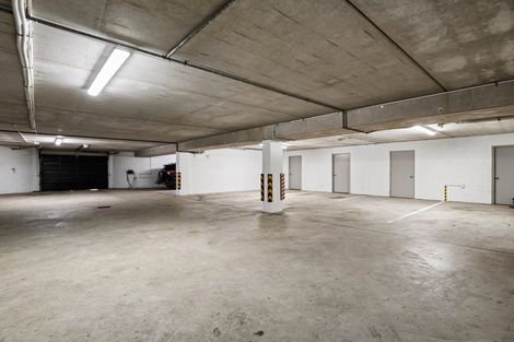 Photo of property in 3/10 Marine Parade, Mount Maunganui, 3116