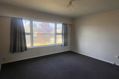 Photo of property in 17 Sandown Crescent, Aranui, Christchurch, 8061