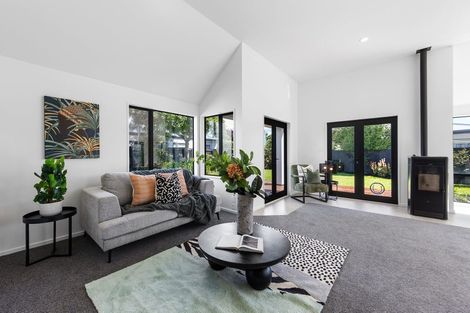 Photo of property in 14 Evenwood Place, Waimairi Beach, Christchurch, 8083