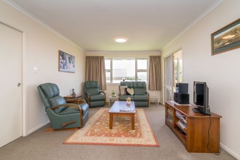 Photo of property in 3 Loudon Street, Green Island, Dunedin, 9018