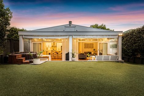 Photo of property in 3 St Albans Avenue, Mount Eden, Auckland, 1024