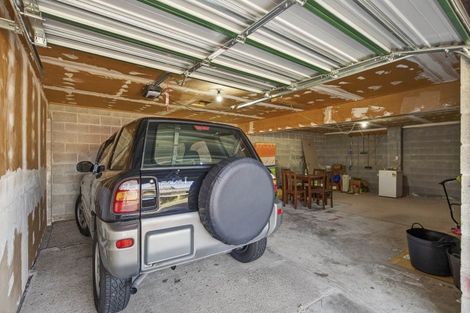 Photo of property in 14a Ambury Place, Merrilands, New Plymouth, 4312