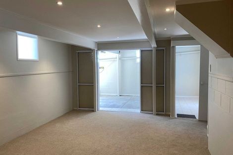 Photo of property in 7 Lavery Place, Sunnynook, Auckland, 0632