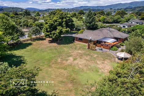 Photo of property in 15 Malcolm Gillies Grove, Totara Park, Upper Hutt, 5018