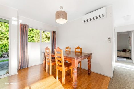 Photo of property in 24 Poplar Road, Stanmore Bay, Whangaparaoa, 0932